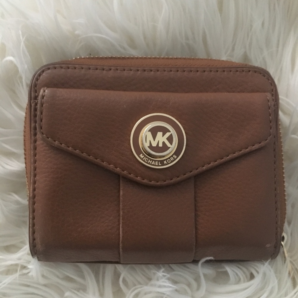 Michael kors wallet